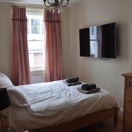 런던 58 Gloucester Mews 빌라 외부 사진